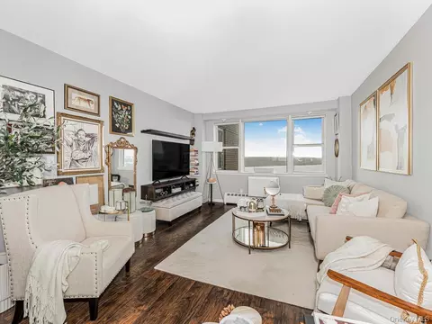 5800 Arlington Ave #16A, New York, NY 10471