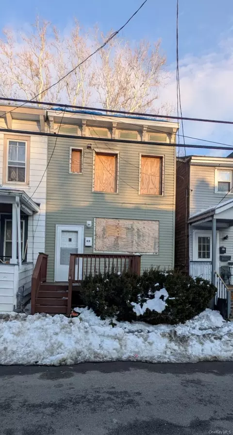 60 Grove St, Newburgh, NY 12550