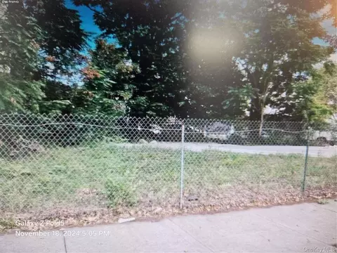24-31 Francis Lewis Blvd, New York, NY 11357 photo 9