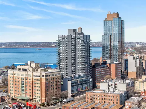 2286 Cropsey Ave #21E, Brooklyn, NY 11214