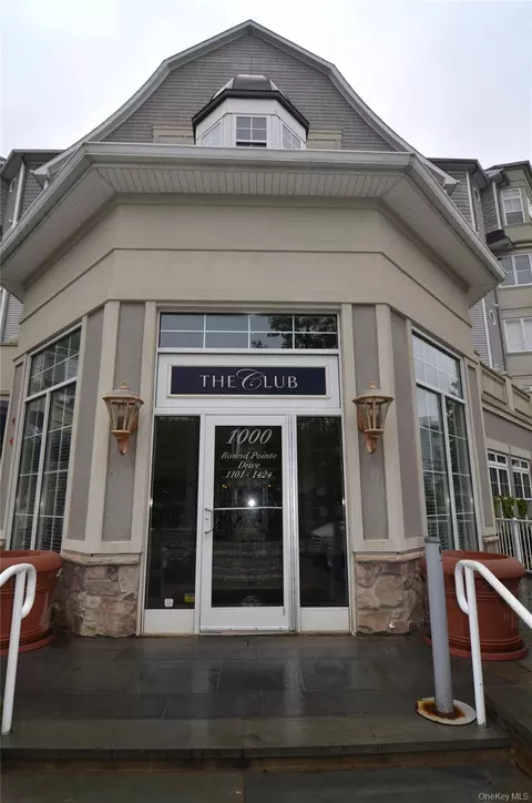1308 Round Pointe Dr #1308, Haverstraw, NY 10927