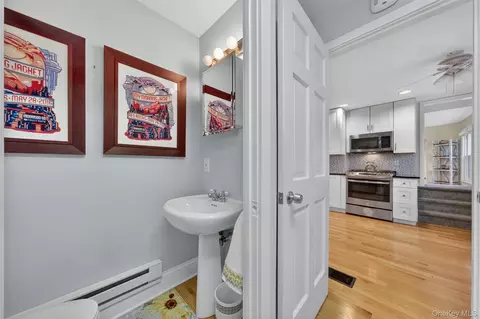 Entry Way - 19 Forest Ave, Ossining, NY 10562 photo 4 of 4