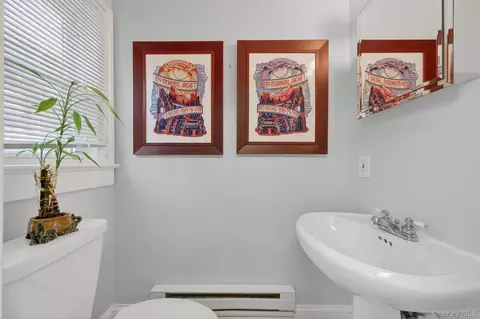 Bath - 19 Forest Ave, Ossining, NY 10562 photo 1 of 4