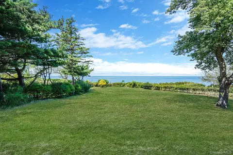 321 Sound Beach Blvd, Sound Beach, NY 11789
