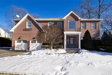 755 N Village Ave, Rockville Centre, NY 11570