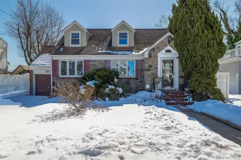 682 Rose Blvd, Baldwin, NY 11510