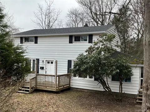 18 E Clifford St, Ellenville, NY 12428