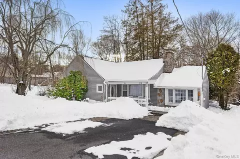 45 Heather Dr, Mahopac, NY 10541