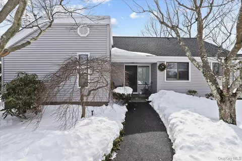 78 Heritage Hls #A, Somers, NY 10589