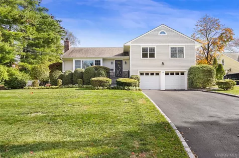 15 Elm Hill Dr, Rye Brook, NY 10573