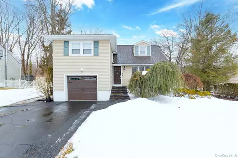 270 Cottage Rd, Clarkstown, NY 10989