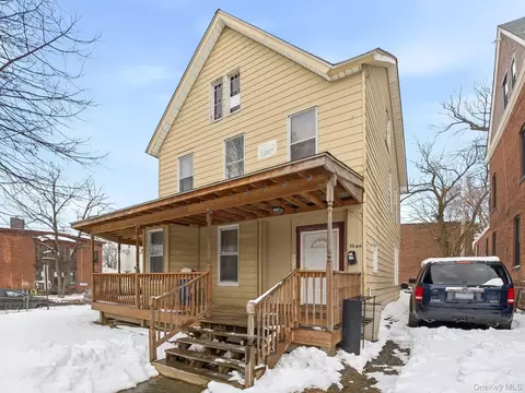 36 Liberty St, Newburgh, NY 12550