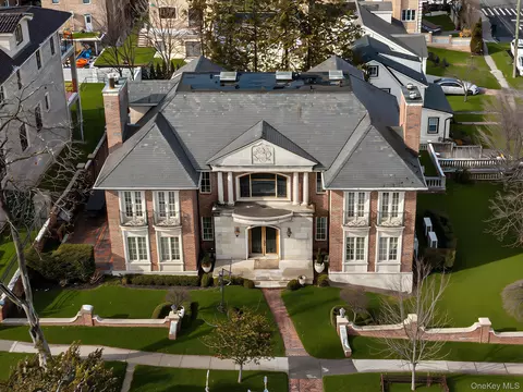 Undisclosed, Jamaica, NY 11432