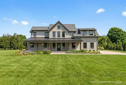 2045 Willow Dr, East Marion, NY 11939