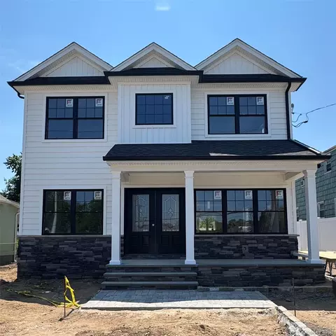 51 Willis Ave, Syosset, NY 11791