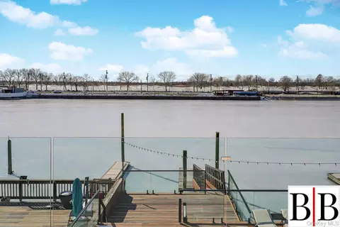 2276 National Dr, Brooklyn, NY 11234