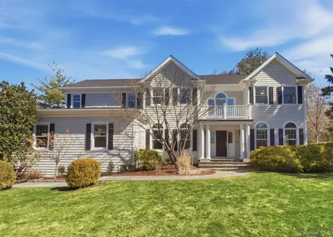 4 Johnson Pl, Rye, NY 10580