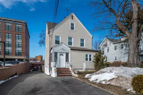 24 5th Ave, New Rochelle, NY 10801