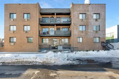 15040 Tahoe St #2A, New York, NY 11417
