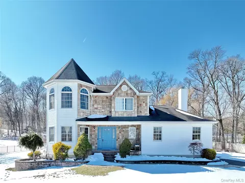 27 Red Schoolhouse Rd, Ramapo, NY 10977