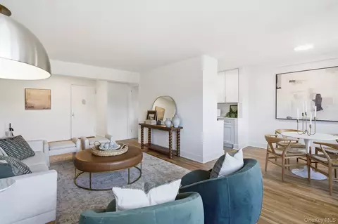 80 E Hartsdale Ave #518, Greenburgh, NY 10530