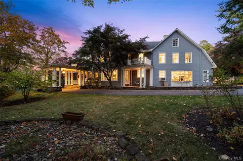 5 Trinity Pl, Cornwall, NY 12518