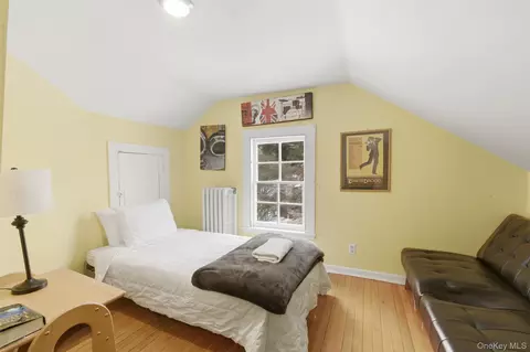 Bedroom - 5 Trinity Pl, Cornwall, NY 12518 photo 12 of 12