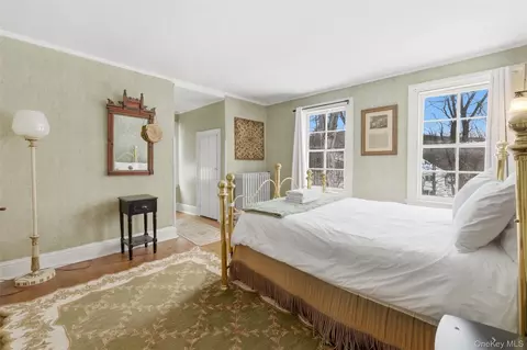 Bedroom - 5 Trinity Pl, Cornwall, NY 12518 photo 10 of 12
