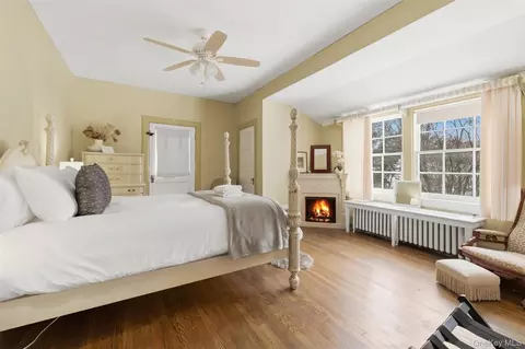 Bedroom - 5 Trinity Pl, Cornwall, NY 12518 photo 1 of 12