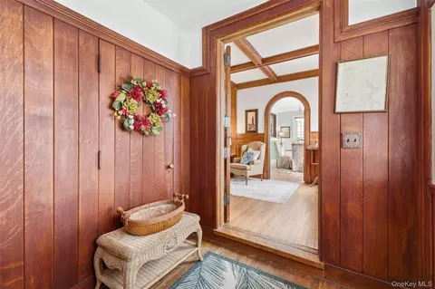 Entry Way - 5 Trinity Pl, Cornwall, NY 12518 photo 2 of 5