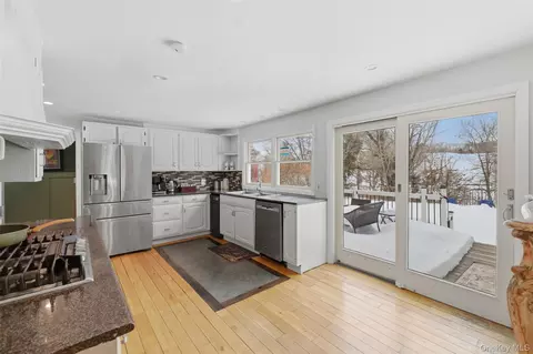 Kitchen - 5 Trinity Pl, Cornwall, NY 12518 photo 1 of 4