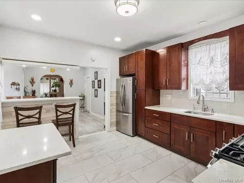 Kitchen - 155 Linwood St, Brooklyn, NY 11208 photo 2 of 3