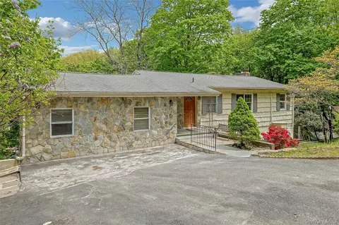 41 Osceola Ave, Greenburgh, NY 10533