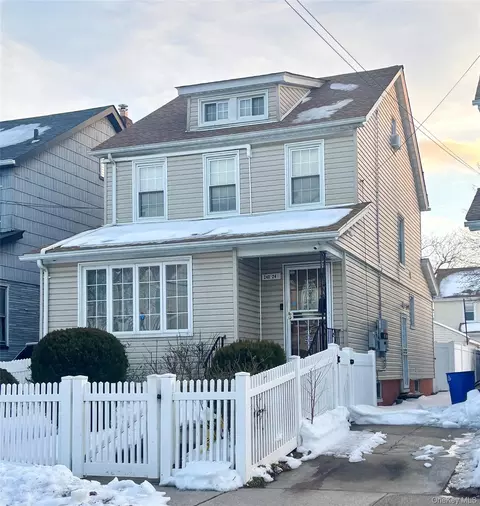 240-24 Caney Rd, New York, NY 11422