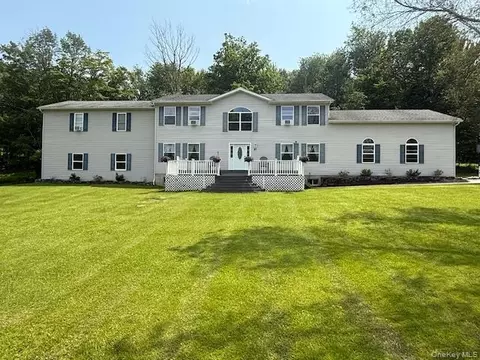97 Pittaluga Dr, Thompson, NY 12701