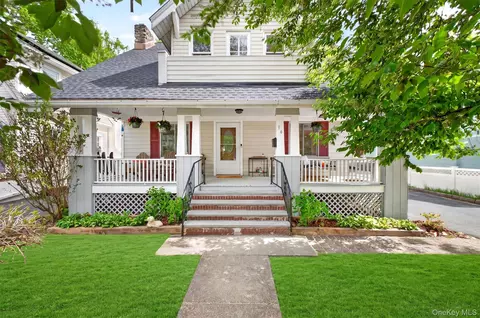 94 Hastings Ave, Cortlandt, NY 10520