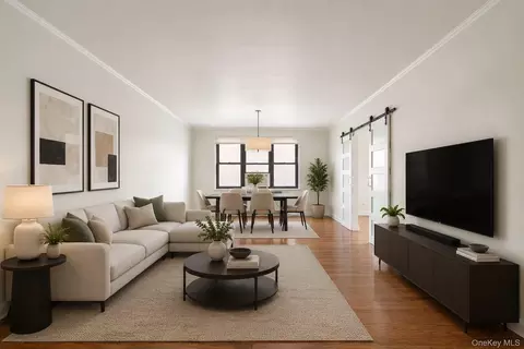 98-120 Queens Blvd #5D, New York, NY 11374