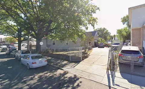 17626 126th Ave, Jamaica, NY 11434