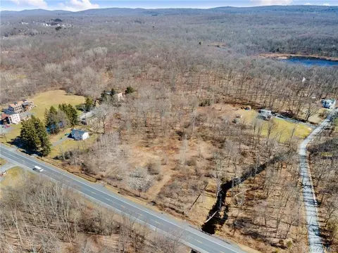 1136 Route 32, Plattekill, NY 12589 photo 5