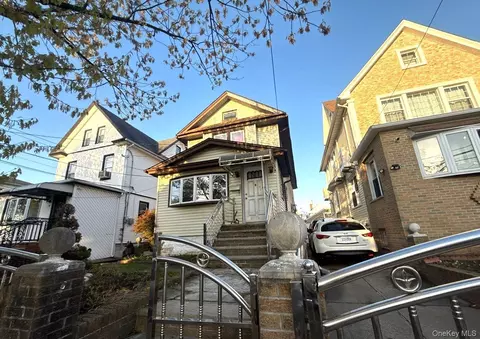 104-58 121st St, South Richmond Hill, NY 11419