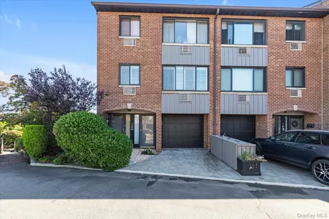 154-23 Riverside Dr #10B, Whitestone, NY 11357