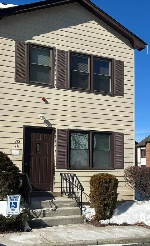 135 W Nyack Rd #111, Clarkstown, NY 10954