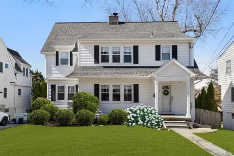 9 Rutgers Pl, Scarsdale, NY 10583