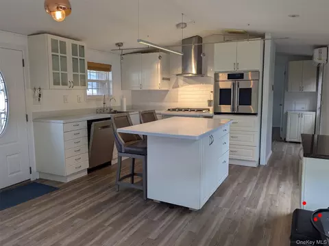 Kitchen - 4 Treeline Cir #4, Philipstown, NY 10516 photo 3 of 4