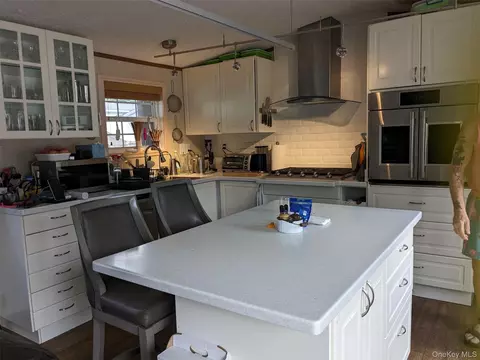 Kitchen - 4 Treeline Cir #4, Philipstown, NY 10516 photo 1 of 4