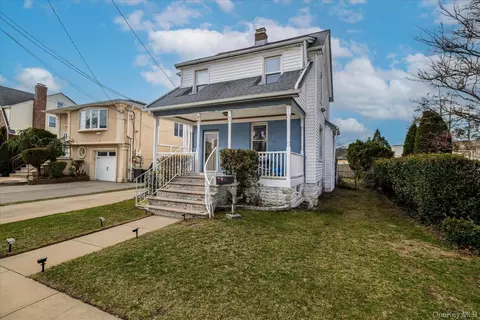 36 Hudson Ave, Valley Stream, NY 11580
