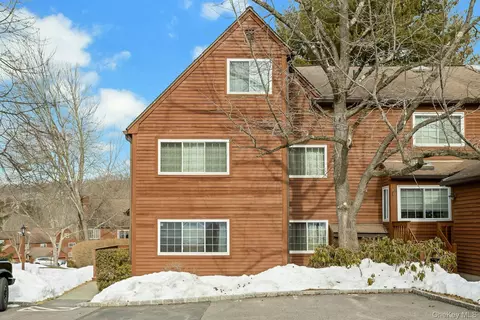 802 Autumn Ln, Southeast, NY 10509