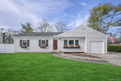 501 Johnson Ave, Ronkonkoma, NY 11779