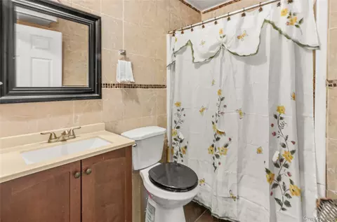 Bath - 592 Beech Ter, New York, NY 10454 photo 2 of 2