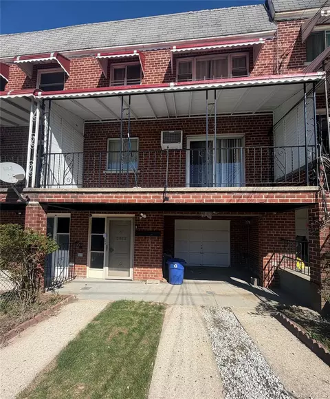 2954 Laconia Ave, New York, NY 10469